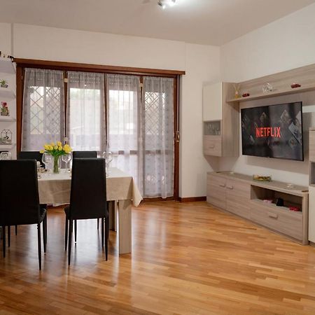Suite Leonardo Relax ฟิวมิชีโน ภายนอก รูปภาพ