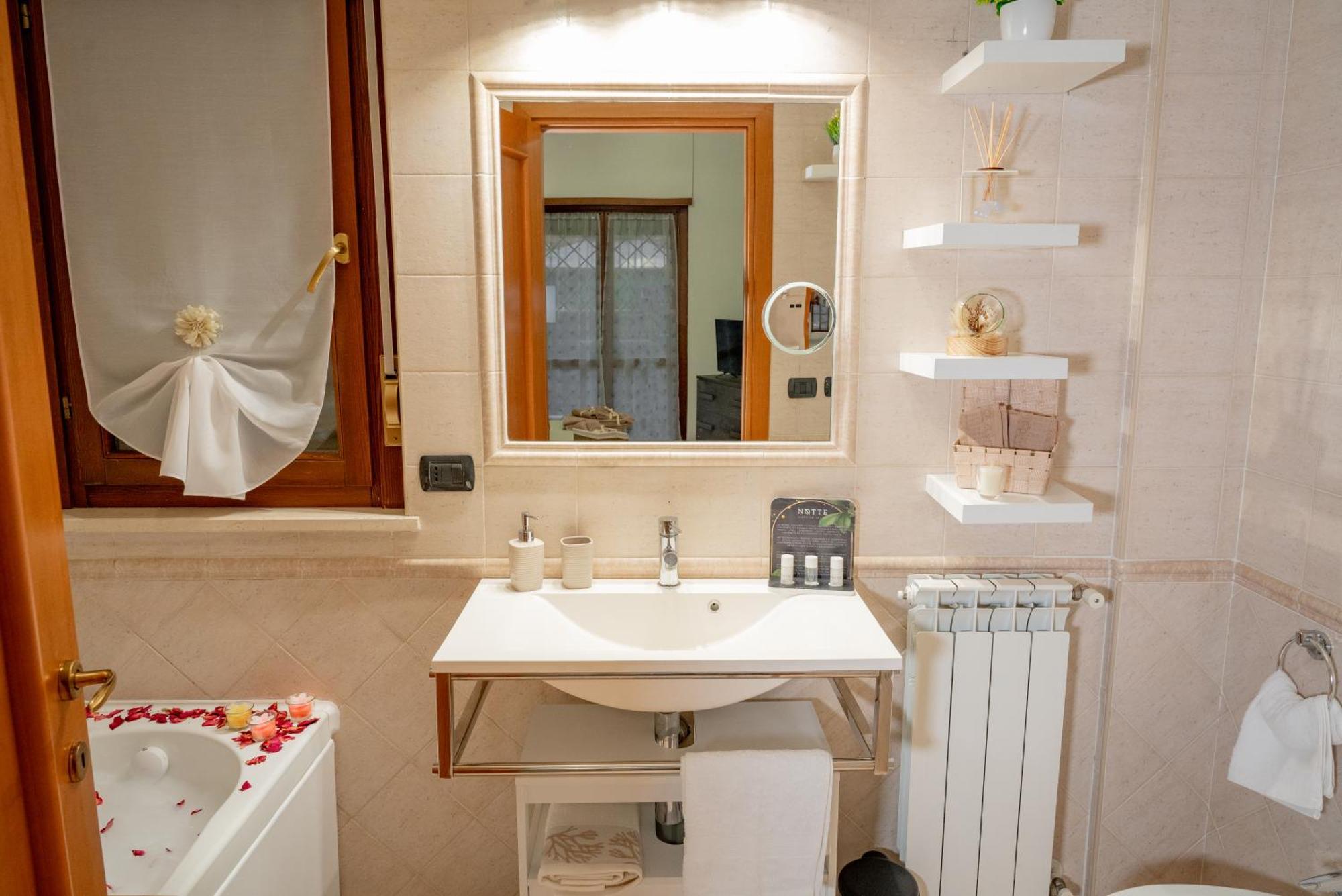 Suite Leonardo Relax ฟิวมิชีโน ภายนอก รูปภาพ